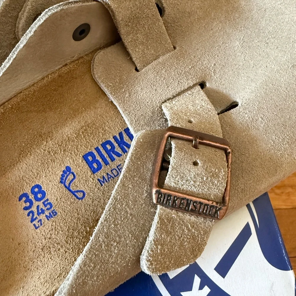 BNIB Birkenstock Boston Soft Footbed
Suede Leather Taupe 38 - Picture 2 of 5